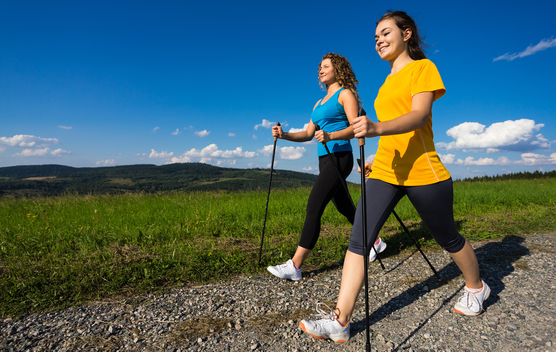 Nordic Walking – So trainieren Sie effektiv mit Stöcken