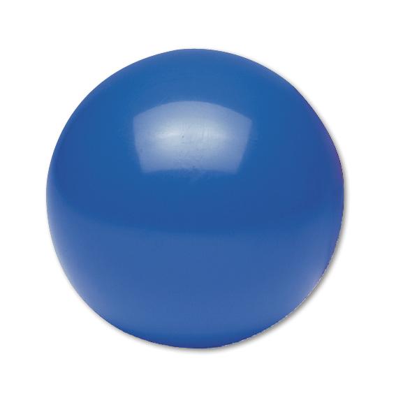 Blauer, glänzender Zeitlupenball vor weißem Hintergrund, rund und glatt.
