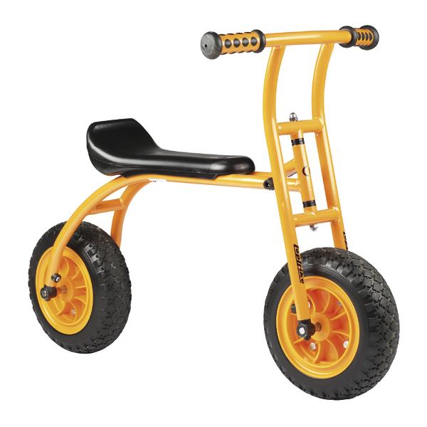 Kinderdreirad aus Metall in Gelb mit schwarzem Sitz und Reifen, robust und stabil.