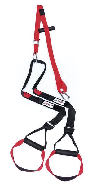 Schwarzer und roter Suspension Trainer mit Griffen und Karabinerhaken für Fitnessübungen.
