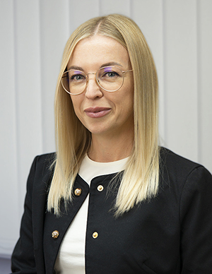 Portrait von Olena Vorobina, Einkauf