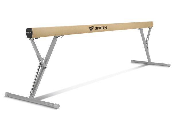 Schwebebalken aus Holz mit Metallgestell, beige gepolstert, Sportgerät für Gymnastik.