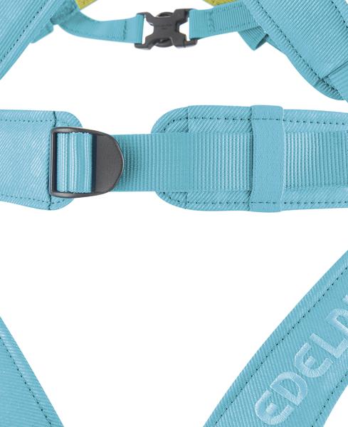 Blaues Klettergeschirr mit verstellbaren Gurten und Sicherheitsverschluss aus Nylon.