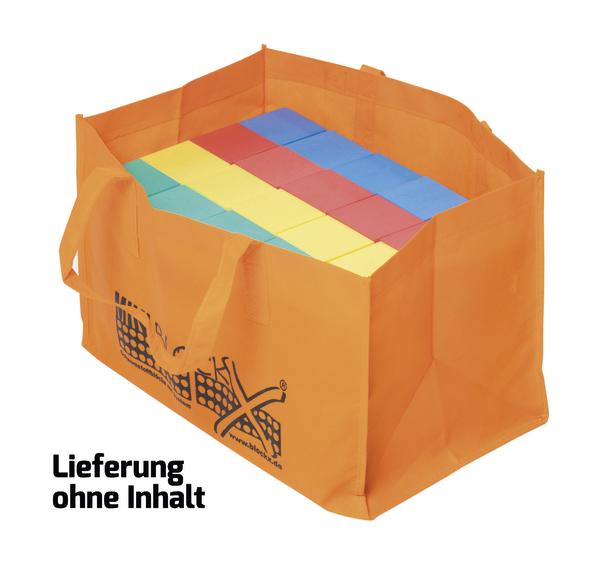 Orange Tragetasche aus Stoff mit bunten Blöcken, leer geliefert, faltbar und wiederverwendbar.