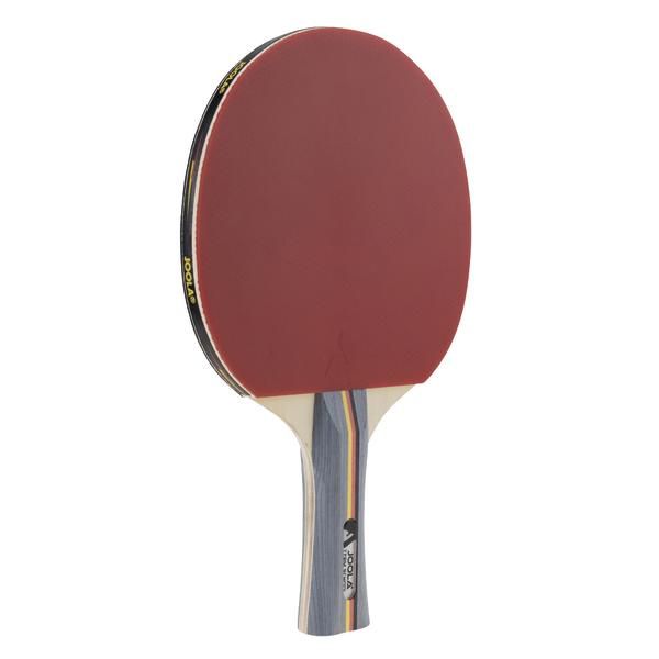 Tischtennisschläger mit rotem Belag und mehrschichtigem Holzgriff, isoliert auf weißem Hintergrund.