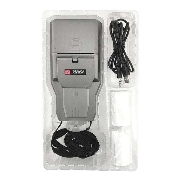 Lieferumfang des Digi DT5100P Thermodruckers mit Gerät, USB-Anschlusskabel, Thermopapierrolle und Handschlaufe in einer Kunststoffeinlage.