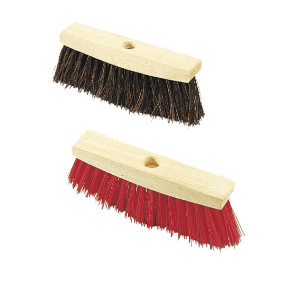 Holzbesen mit braunen und roten Naturborsten für grobe Reinigung.