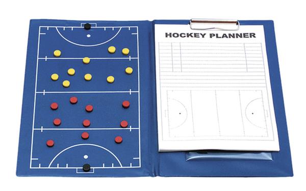 Magnetische Hockey-Taktiktafel mit Planer für Spielstrategien und Teamaufstellung.