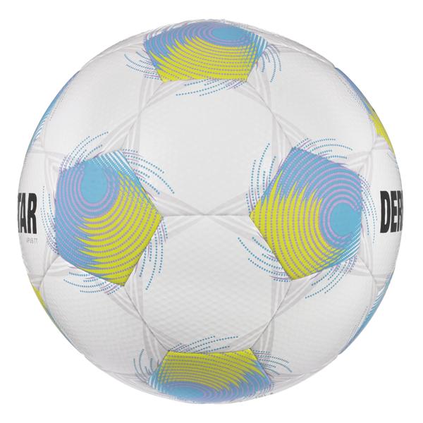 Weißer Fußball mit bunten grafischen Mustern in Blau, Grün und Gelb.