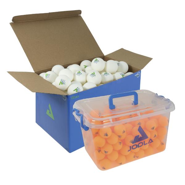 Karton mit weißen und Kunststoffbox mit orangen Tischtennisbällen der Marke Joola.
