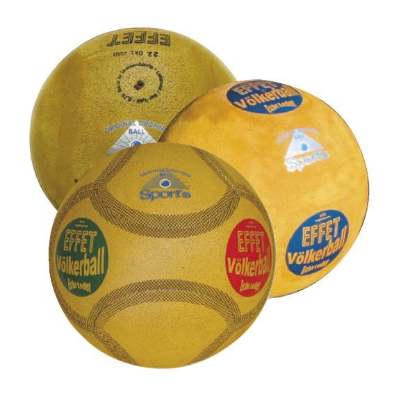 Drei gelbe Völkerbälle mit verschiedenen Logos und Schriftzügen auf weißem Hintergrund.