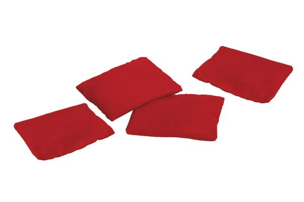 Rote Stoffbeutel für Cornhole-Spiel, vier Stück, auf weißem Hintergrund.