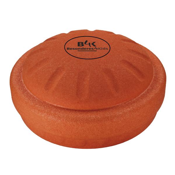Orangene Schaumstoffscheibe mit „B4K Besonderes4Kids“-Logo vor weißem Hintergrund.
