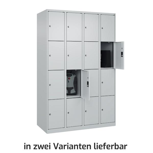 C+P Schließfachschrank mit lichtgrauem Korpus und lichtgrauen Schließfächern, geöffnete Fächer zur sicheren Aufbewahrung persönlicher Gegenstände.