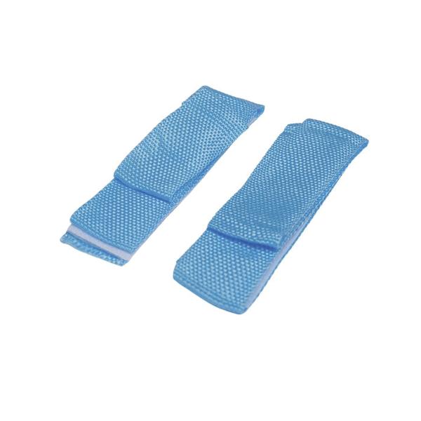 Zwei blaue, strukturierte Greif- oder Klettbänder.