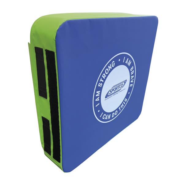 Weiche Sportco Plyo-Box in aufrechter Position mit blauer Trainingsfläche und grünem Seitenteil, ausgestattet mit Klettflächen zur Fixierung.