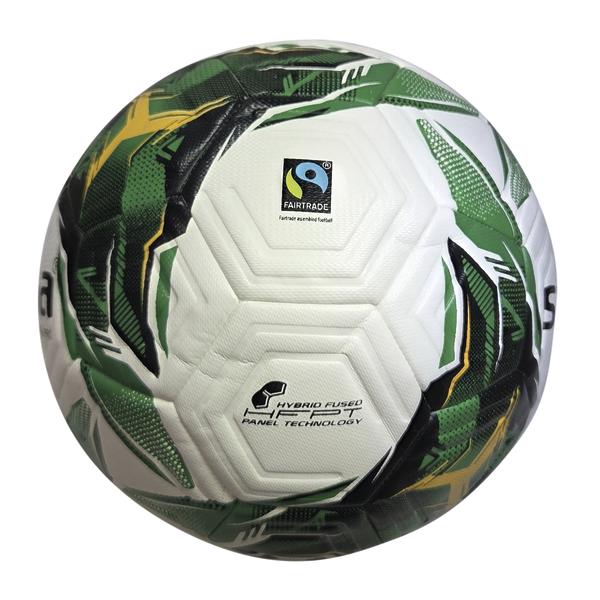 Weißer SAMBA Digital Pro Fußball mit grün-schwarz-goldenem Grafikdesign, sichtbarem FAIRTRADE-Siegel und Hybrid-Fused-Panel-Technologie.
