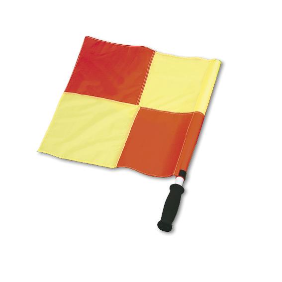 Gelb-rote Schiedsrichter-Flagge mit schwarzem Griff für Fußballspiele.