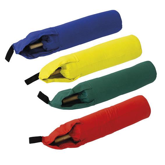 Sandsäcke in verschiedenen Farben mit Griff für Fitness und Training.