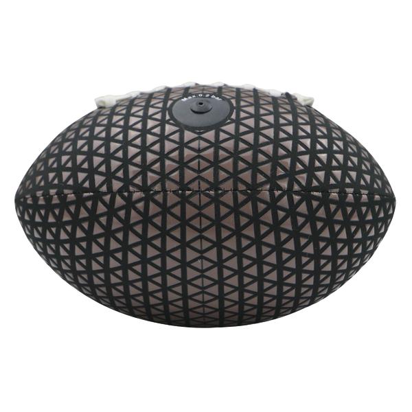 American-Football mit strukturierter Oberfläche und Ventil auf der Oberseite.