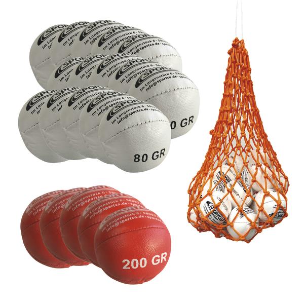 Weiße Wurfbälle mit 80 Gramm Gewicht, ideal für Sport und Training.  Rote Wurfbälle mit 200 Gramm Gewicht, robust für Outdoor-Aktivitäten.  Netzbeutel mit mehreren weißen Wurfbällen, praktisch zum Transportieren.