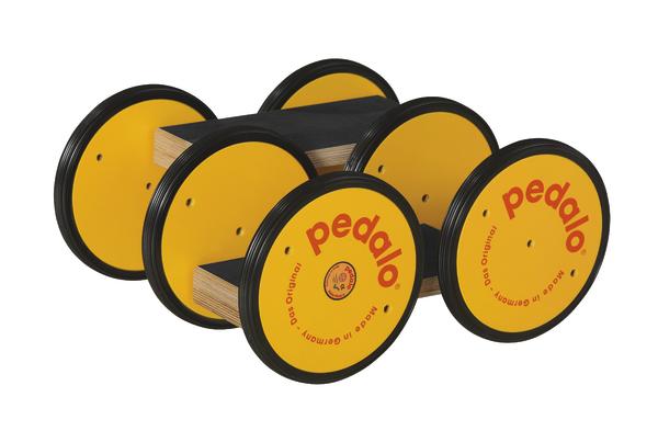 Pedalo Gleichgewichtstrainer mit vier gelben Rädern und schwarzem Rahmen für Koordinationstraining.