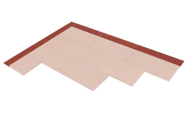 Dachrand mit roten Firstziegeln und hellroten Dachziegeln in L-Form.