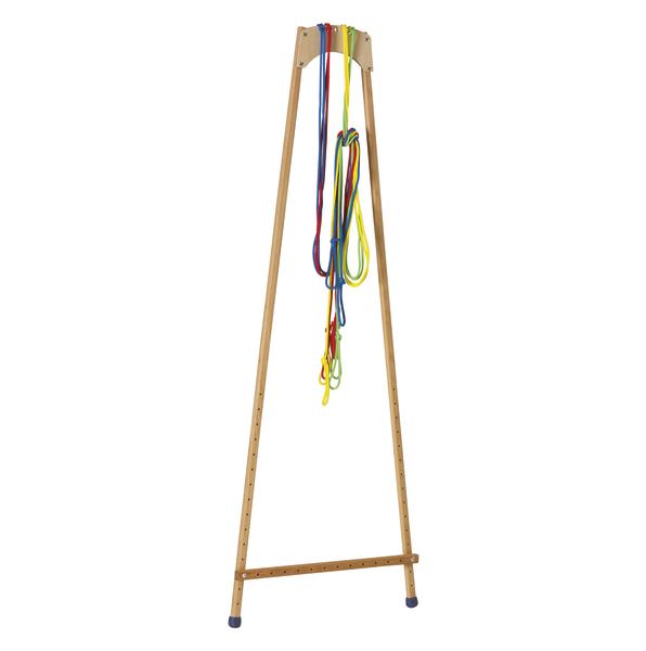 Holzgestell mit bunten Kletterseilen für Fitness und Koordinationstraining.