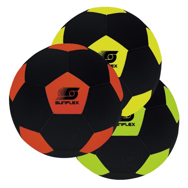 Drei Sunflex Softbälle in Schwarz mit leuchtend roten, gelben und grünen Akzenten.