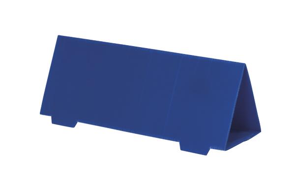 Blaue faltbare Hürde aus farbigem Polypropylen, einfach zu transportieren und leicht aufzustellen.