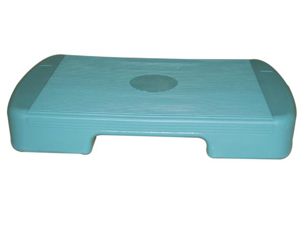 Blaues Aerobic Step Board aus Kunststoff für Fitness- und Cardio-Training.