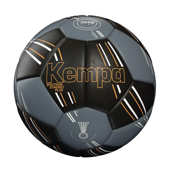 Handball Kempa Spectrum Synergy Plus in Schwarz und Grau mit orange-weißen Akzenten.