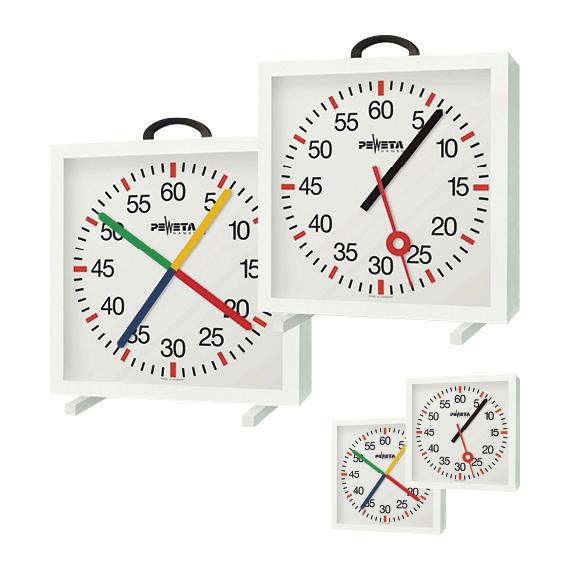 Zwei weiße Wettkampf-Stoppuhren mit farbigen Zeigern und klarer Minutenanzeige.