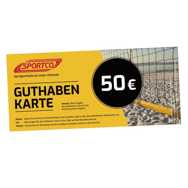 Sportco Guthabenkarte 50 Euro für Sportartikel mit Strand und Volleyballnetz im Hintergrund.