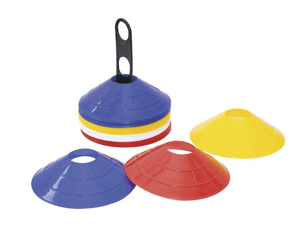 Mehrfarbige Markierungshütchen aus Kunststoff mit Halter für Sporttraining und Übungen.