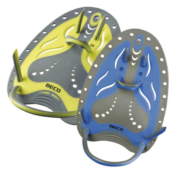 Zwei BECO Schwimmhilfen in Gelb und Blau für Hand- und Fußtraining im Wasser.