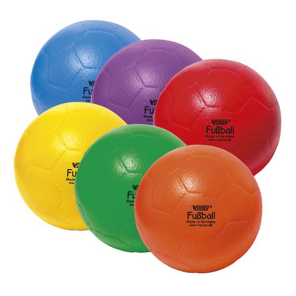 Bunte Soft-Fußbälle in Blau, Lila, Rot, Gelb, Grün und Orange, ideal für Kinder.