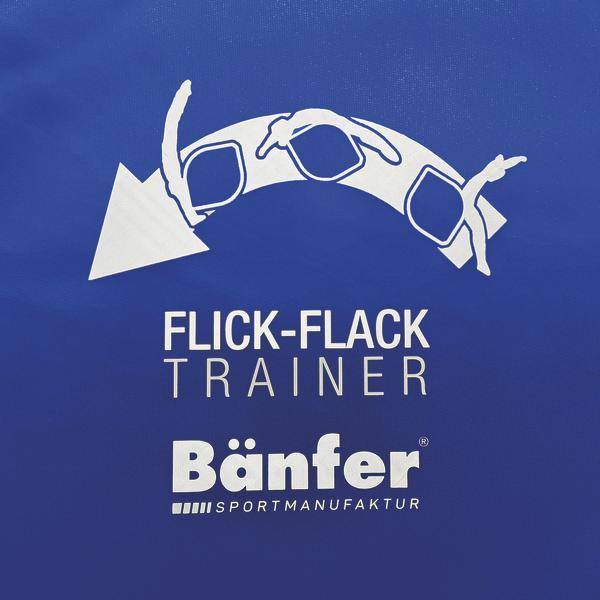 Logo des Flick-Flack Trainers von Bänfer Sportmanufaktur auf blauem Hintergrund.