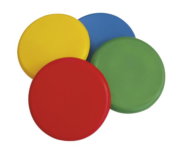 Bunte Kunststoff-Magnete in Rot, Gelb, Blau und Grün auf weißem Hintergrund.