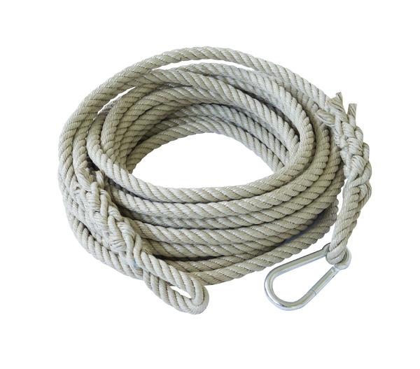 Weißes Kletterseil aus robustem Material mit Metallkarabiner, zusammengerollt auf weißem Hintergrund.