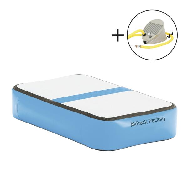 Aufblasbare AirTrack Gymnastikmatte in Pink und Blau mit weißer Oberfläche und mittlerem Streifen.