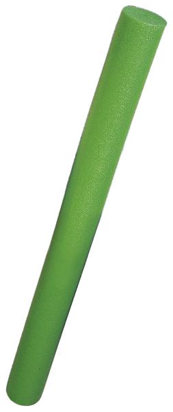 Grüner Schaumstoff-Schaumstoffstab für Fitness und Therapie, isoliert auf weißem Hintergrund.