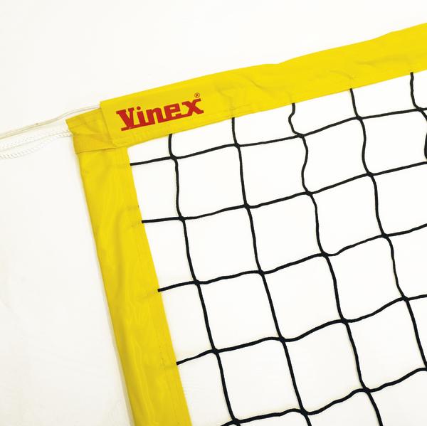 Volleyballnetz mit gelbem Rand und schwarzem Netz von Vinex auf weißem Hintergrund.