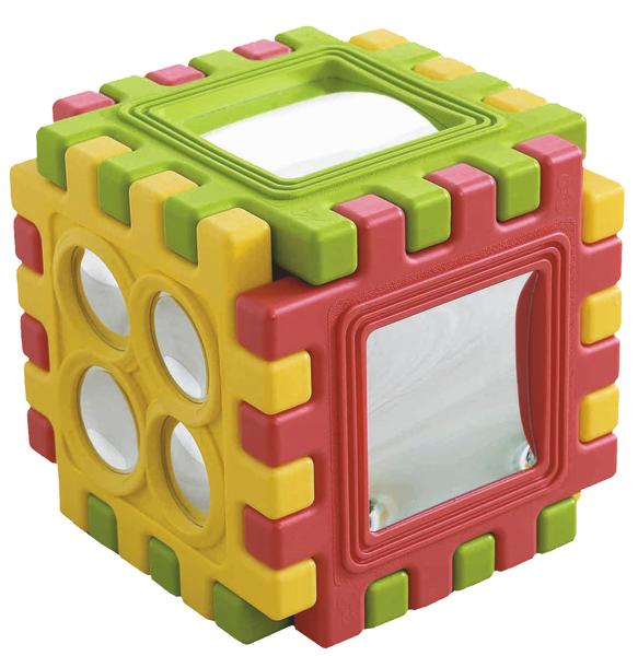 Buntes Kinder-Spielwürfel mit Spiegeln und verschiedenen Formen aus Kunststoff.