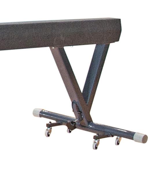 Balancebalken mit Metallgestell und Rollen, geeignet für Turnübungen und Training.