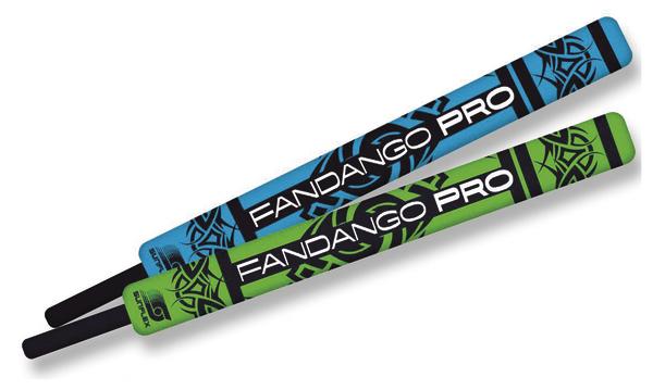 Zwei bunte Fandango Pro Baseballschläger in Blau und Grün mit Tribal-Design.