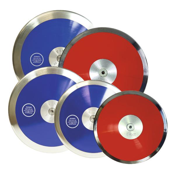 Satz von drei blauen und zwei roten Diskus-Scheiben mit Metallrand für Leichtathletik-Wettkämpfe.