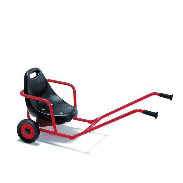 Rotes Kinderfahrzeug mit schwarzem Sitz und zwei Griffen zum Schieben oder Ziehen.