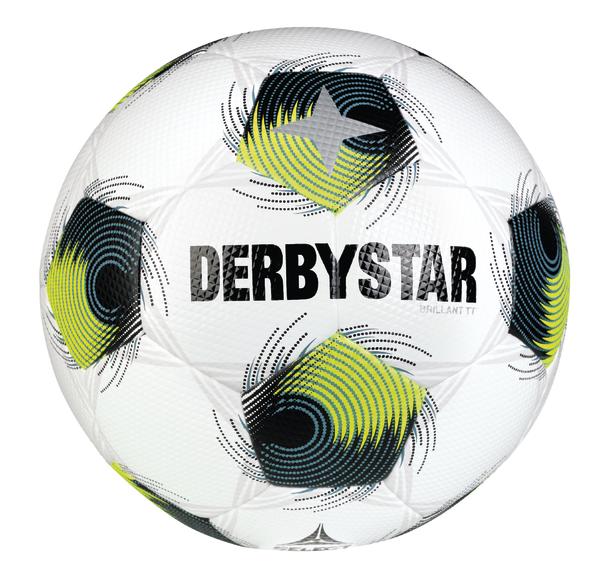 Weißer DERBYSTAR Brillant TT Fußball mit schwarz-blau-gelbem Spiraldesign, glänzender Oberfläche und markanter Panelstruktur