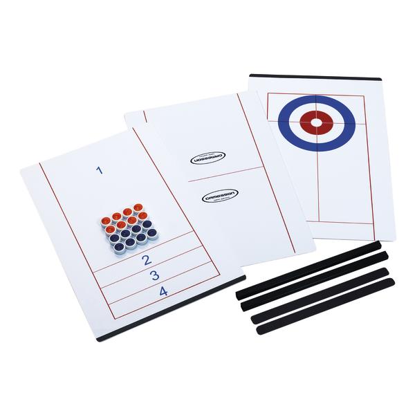 Set aus Spielmatten für Curling/Shuffleboard mit Zielscheibe, Spielsteinen und Begrenzungsleisten.
